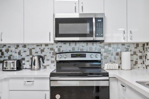 Condominio en alquiler en Aventura, Florida, 2 dormitorios, 109.62 m2 № 1962394 - foto 21