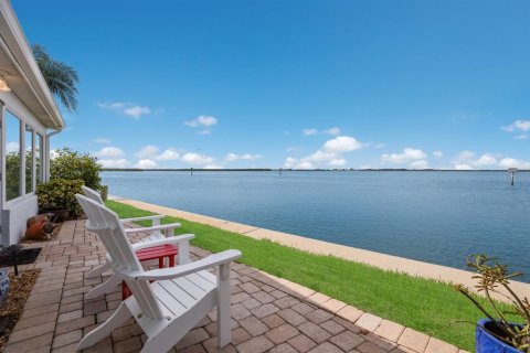 Casa en alquiler en Longboat Key, Florida, 2 dormitorios, 129.97 m2 № 1900978 - foto 1