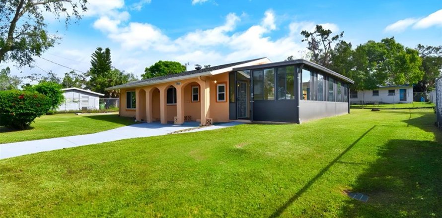 Casa en Sarasota, Florida 4 dormitorios, 153.66 m2 № 1535689