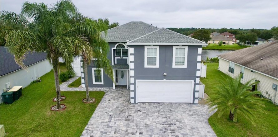 House in Jacksonville, Florida 4 bedrooms, 265.33 sq.m. № 774862