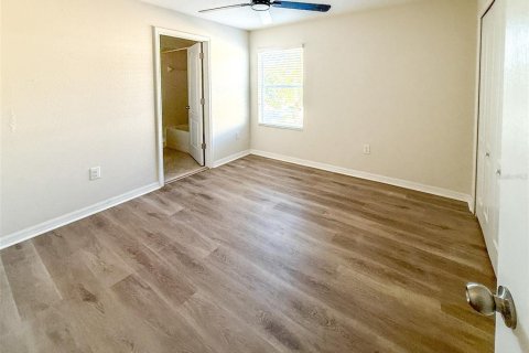 Touwnhouse à louer à Hudson, Floride: 3 chambres, 166.02 m2 № 2401201 - photo 18