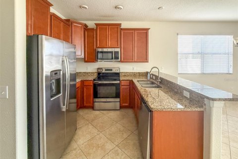 Touwnhouse à louer à Hudson, Floride: 3 chambres, 166.02 m2 № 2401201 - photo 6