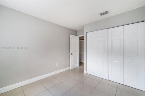 Townhouse in Miami, Florida 3 bedrooms, 105.91 sq.m. № 2067699 - photo 9