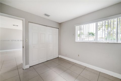 Townhouse in Miami, Florida 3 bedrooms, 105.91 sq.m. № 2067699 - photo 7