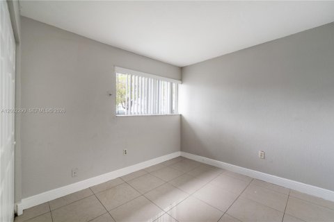 Townhouse in Miami, Florida 3 bedrooms, 105.91 sq.m. № 2067699 - photo 6