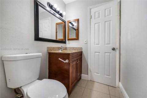 Townhouse in Miami, Florida 3 bedrooms, 105.91 sq.m. № 2067699 - photo 14