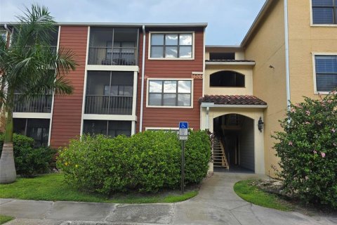 Copropriété à louer à Saint Petersburg, Floride: 1 chambre, 61.78 m2 № 2411618 - photo 2