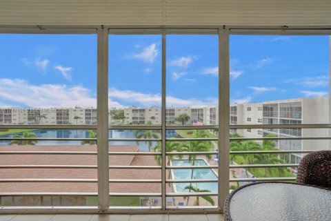 Condo in Dania Beach, Florida, 2 bedrooms  № 1746222 - photo 2