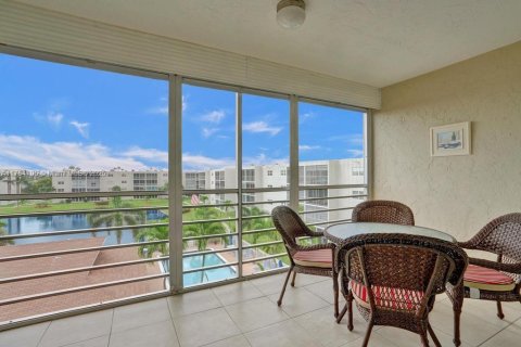 Condo in Dania Beach, Florida, 2 bedrooms  № 1746222 - photo 20