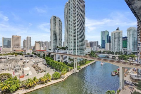 Condo in Miami, Florida, 1 bedroom  № 2040867