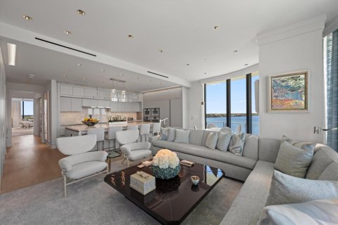 Condominio en venta en West Palm Beach, Florida, 4 dormitorios, 455.78 m2 № 2087724 - foto 14