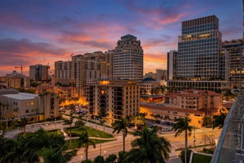 Condominio en venta en West Palm Beach, Florida, 4 dormitorios, 455.78 m2 № 2087724 - foto 28