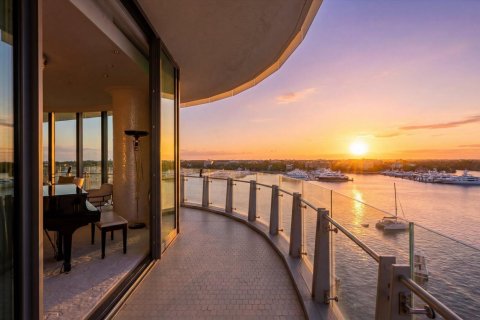 Condominio en venta en West Palm Beach, Florida, 4 dormitorios, 455.78 m2 № 2087724 - foto 9