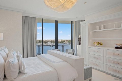 Condominio en venta en West Palm Beach, Florida, 4 dormitorios, 455.78 m2 № 2087724 - foto 21