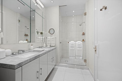 Condominio en venta en West Palm Beach, Florida, 4 dormitorios, 455.78 m2 № 2087724 - foto 19