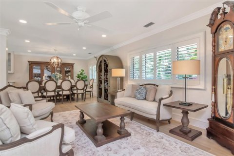 Villa ou maison à louer à Tampa, Floride: 4 chambres, 200.85 m2 № 2428841 - photo 23
