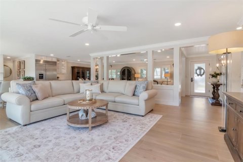 Villa ou maison à louer à Tampa, Floride: 4 chambres, 200.85 m2 № 2428841 - photo 6