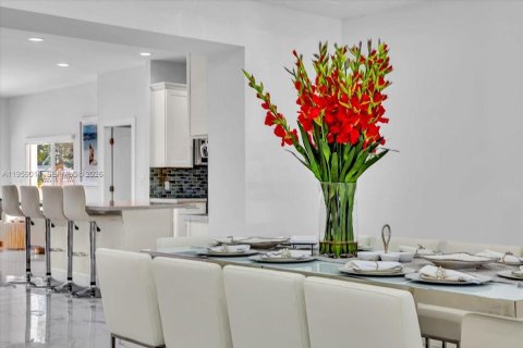 Снять в аренду виллу или дом в Майами-Бич, Флорида 5 спален, 346.06м2, № 2020342 - фото 11