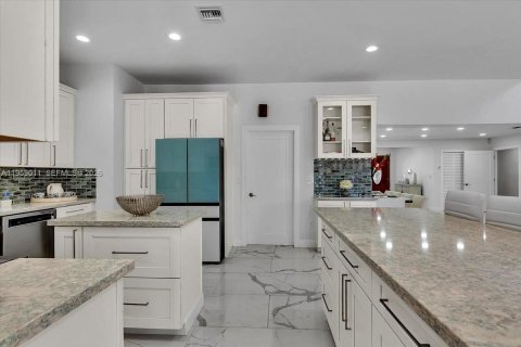 Снять в аренду виллу или дом в Майами-Бич, Флорида 5 спален, 346.06м2, № 2020342 - фото 26