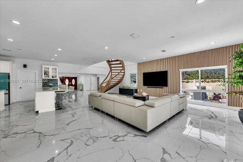 Снять в аренду виллу или дом в Майами-Бич, Флорида 5 спален, 346.06м2, № 2020342 - фото 15