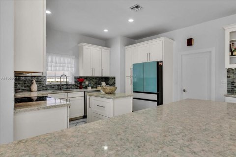 Снять в аренду виллу или дом в Майами-Бич, Флорида 5 спален, 346.06м2, № 2020342 - фото 25