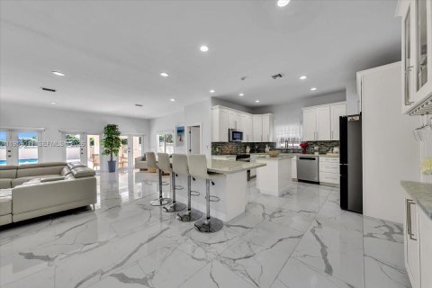 Снять в аренду виллу или дом в Майами-Бич, Флорида 5 спален, 346.06м2, № 2020342 - фото 22