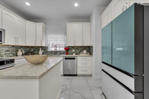 Снять в аренду виллу или дом в Майами-Бич, Флорида 5 спален, 346.06м2, № 2020342 - фото 24