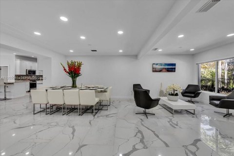 Снять в аренду виллу или дом в Майами-Бич, Флорида 5 спален, 346.06м2, № 2020342 - фото 9