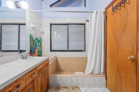 Casa en venta en Homestead, Florida, 3 dormitorios, 108.88 m2 № 2026675 - foto 13