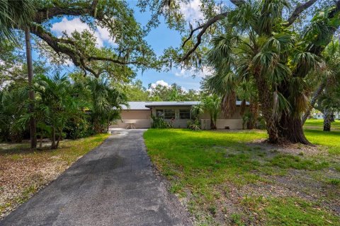 Propiedad comercial en venta en Punta Gorda, Florida, 3 dormitorios, 216.65 m2 № 1843289 - foto 17
