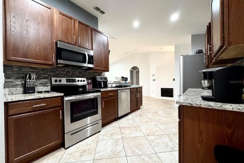 Villa ou maison à vendre à Haines City, Floride: 3 chambres, 110 m2 № 2148389 - photo 7