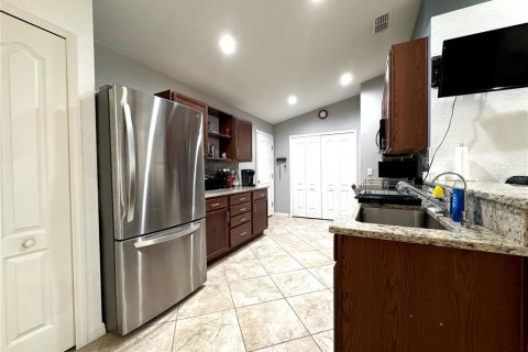 Villa ou maison à vendre à Haines City, Floride: 3 chambres, 110 m2 № 2148389 - photo 8