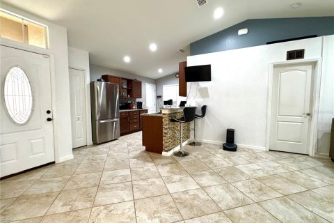 Villa ou maison à vendre à Haines City, Floride: 3 chambres, 110 m2 № 2148389 - photo 3