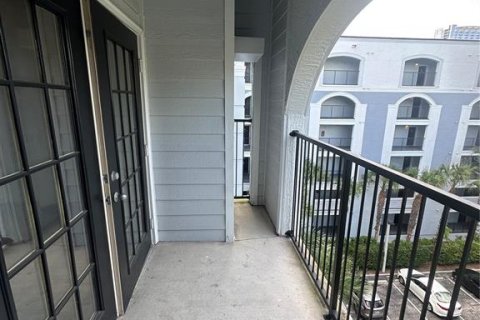 Condo in Orlando, Florida, 1 bedroom  № 1592831 - photo 23