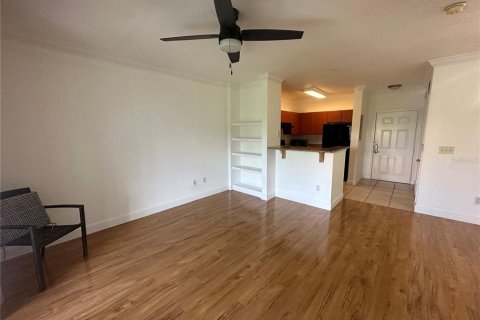 Condo in Orlando, Florida, 1 bedroom  № 1592831 - photo 15