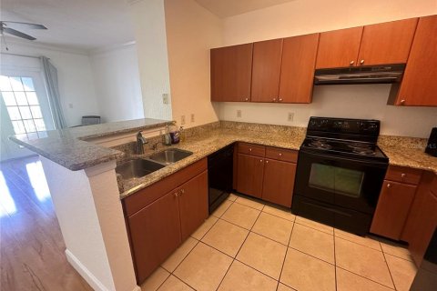 Condo in Orlando, Florida, 1 bedroom  № 1592831 - photo 11