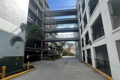 Condo in Orlando, Florida, 1 bedroom  № 1592831 - photo 3