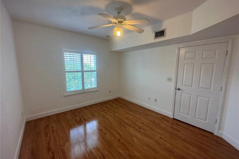 Condo in Orlando, Florida, 1 bedroom  № 1592831 - photo 18