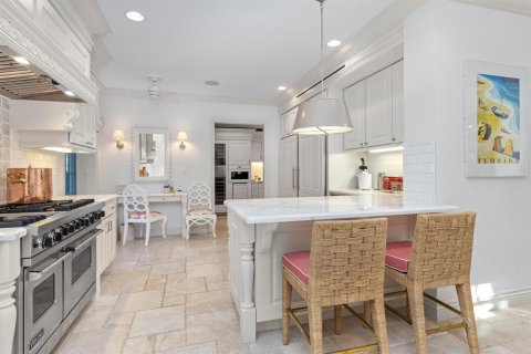 House in Palm Beach, Florida 7 bedrooms, 787.35 sq.m. № 2187366 - photo 13