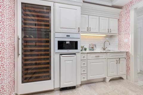 House in Palm Beach, Florida 7 bedrooms, 787.35 sq.m. № 2187366 - photo 14