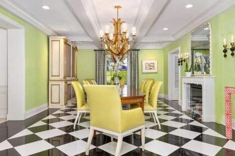 House in Palm Beach, Florida 7 bedrooms, 787.35 sq.m. № 2187366 - photo 16