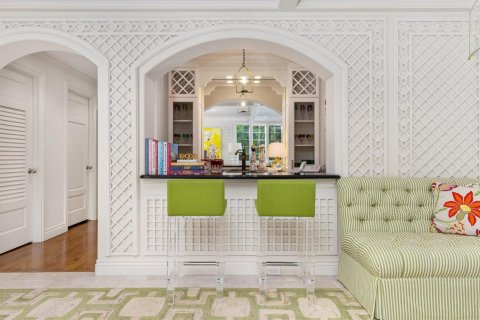 House in Palm Beach, Florida 7 bedrooms, 787.35 sq.m. № 2187366 - photo 8