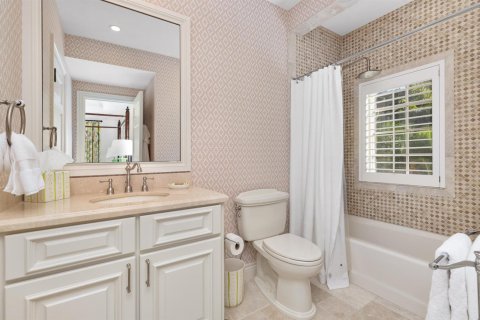 House in Palm Beach, Florida 7 bedrooms, 787.35 sq.m. № 2187366 - photo 29