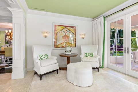 House in Palm Beach, Florida 7 bedrooms, 787.35 sq.m. № 2187366 - photo 19