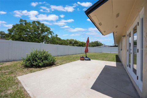 House in Casselberry, Florida 4 bedrooms, 135.08 sq.m. № 1917078 - photo 23