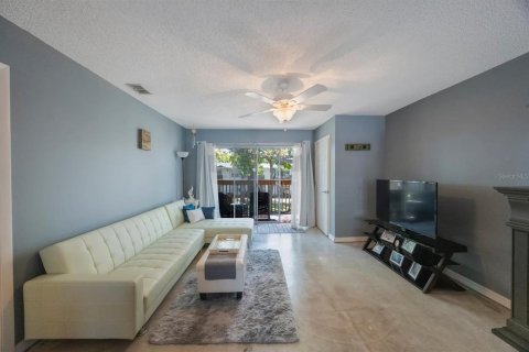 Condo in Seminole, Florida, 2 bedrooms  № 1590126 - photo 11