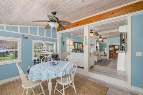 Casa en venta en Weeki Wachee, Florida, 2 dormitorios, 92.44 m2 № 2212986 - foto 15