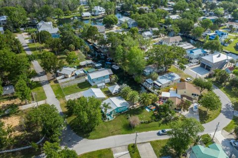 Casa en venta en Weeki Wachee, Florida, 2 dormitorios, 92.44 m2 № 2212986 - foto 6