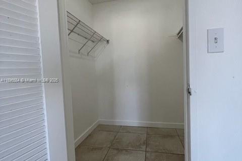 Снять в аренду кондоминиум в Дорал, Флорида 2 спальни, 98.48м2, № 1948319 - фото 2