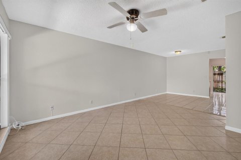 Appartement à louer à Wellington, Floride: 2 chambres, 98.48 m2 № 2248088 - photo 6